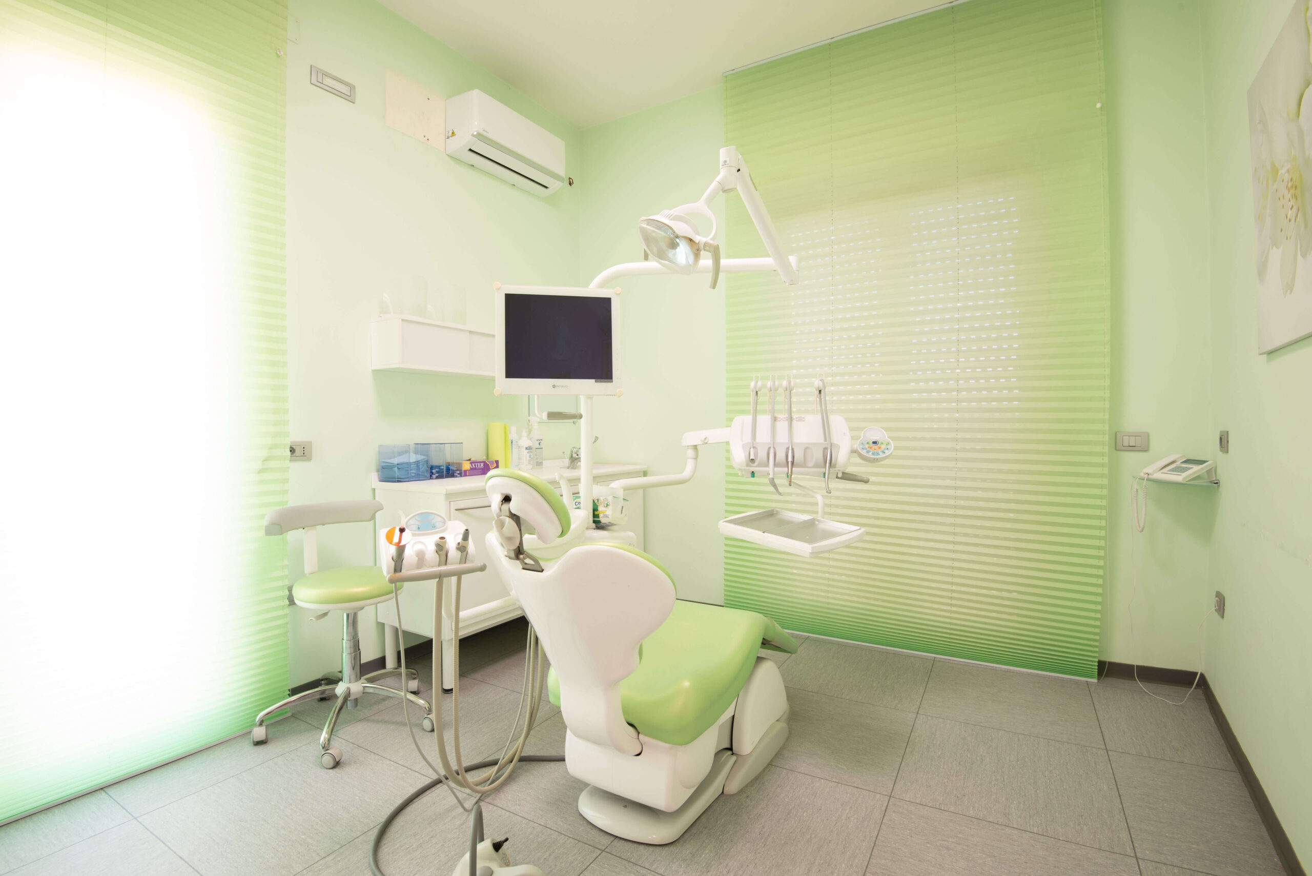 Studio dentistico Porcelli Ercolano (9)